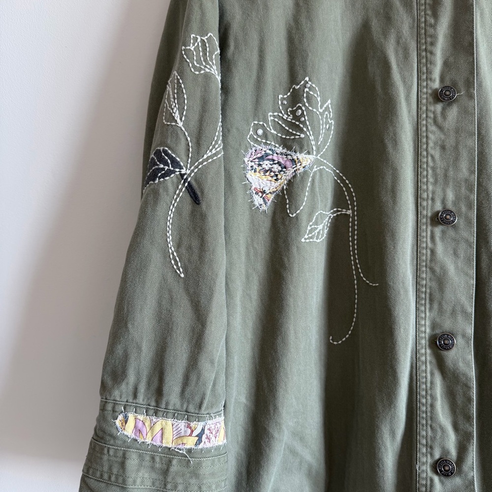 Jessica Simpson Button Down Collared Shacket With… - image 7